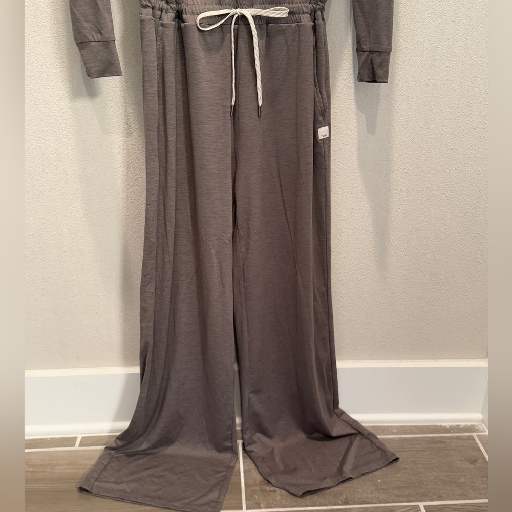 Vuori Lux Intentions Wideleg Jumpsuit - Picture 6 of 7